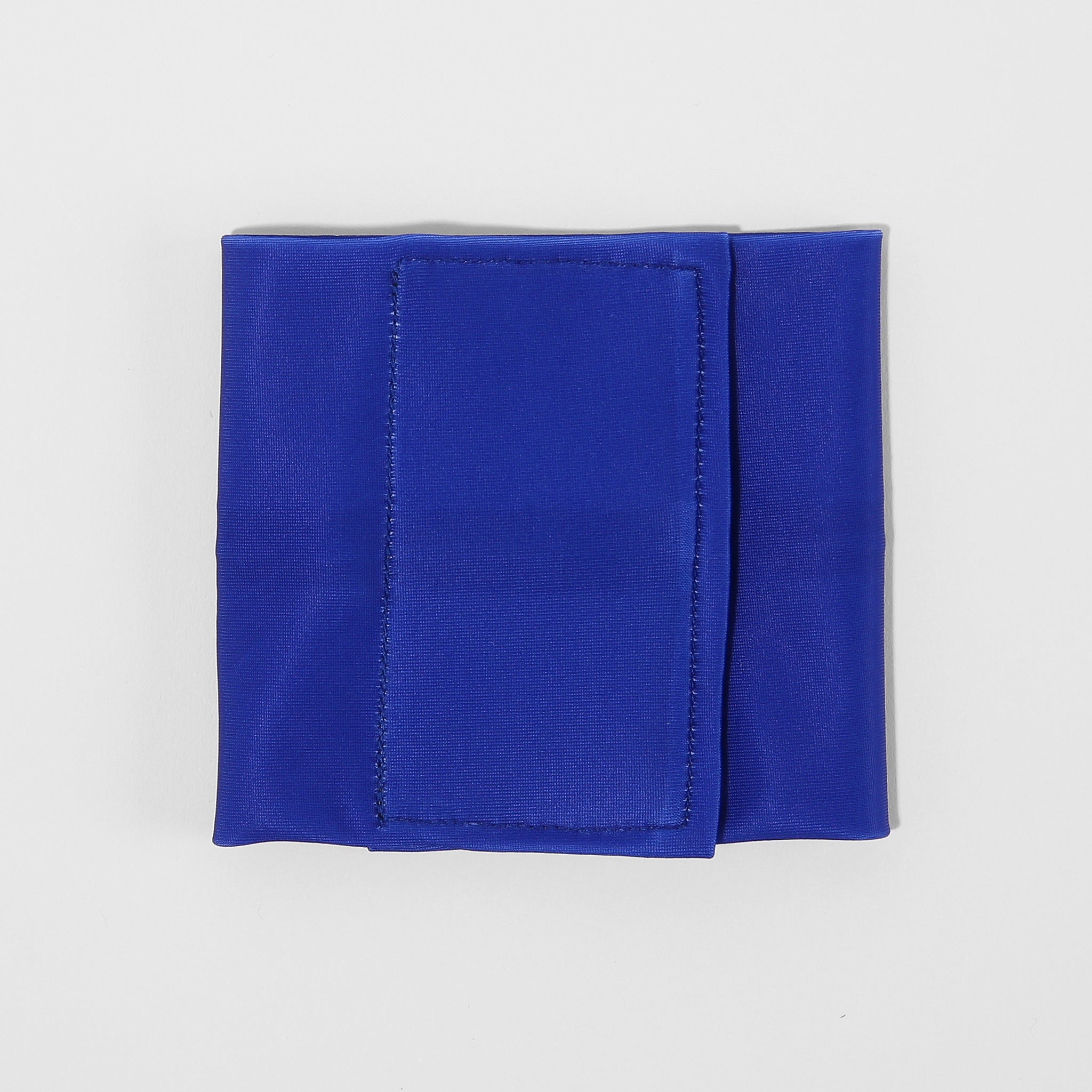 Desporte blue captains armband with a velcro strap