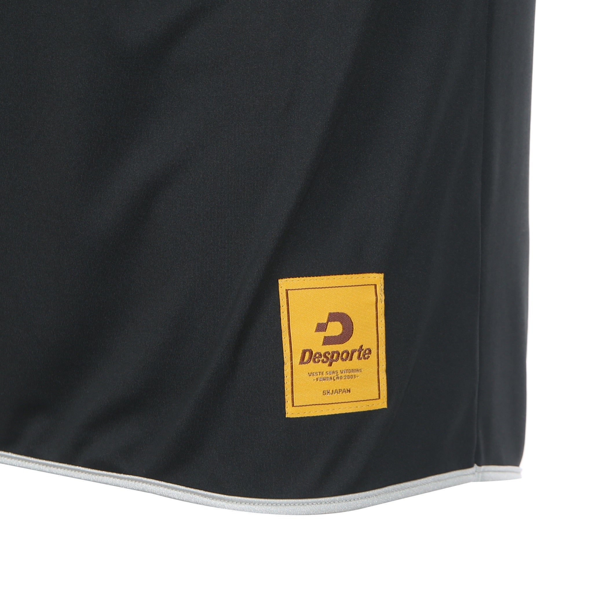 Desporte black sleeveless practice shirt front logo tag
