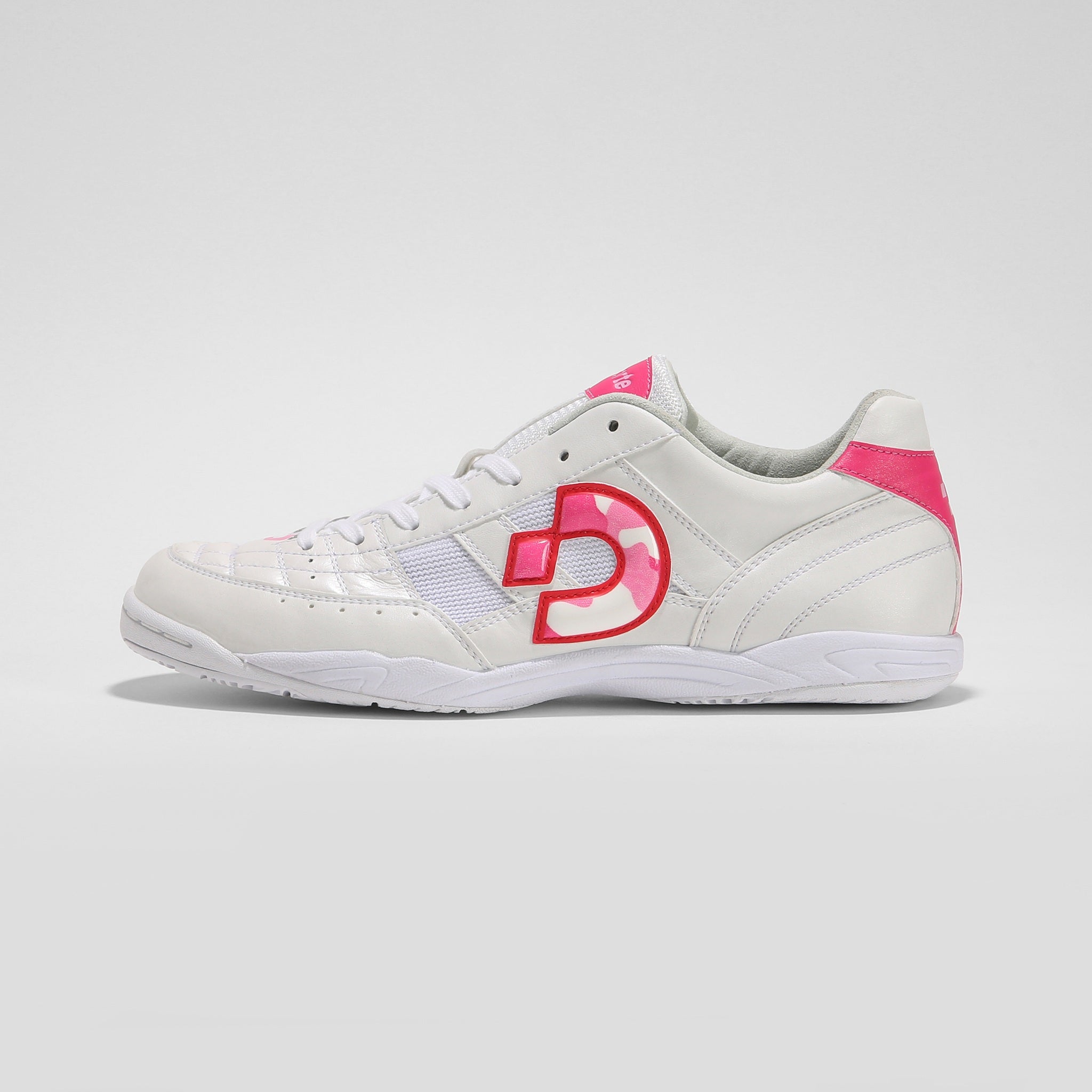 Desporte Rio KI2 white futsal shoe with pink logo